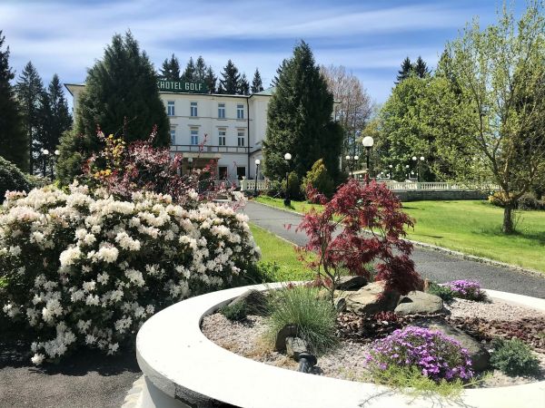 2021 hotel in spring