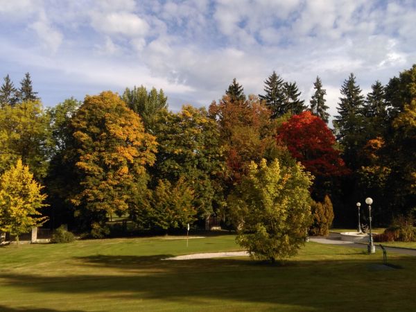 Hotel 20 podzimní zahrada