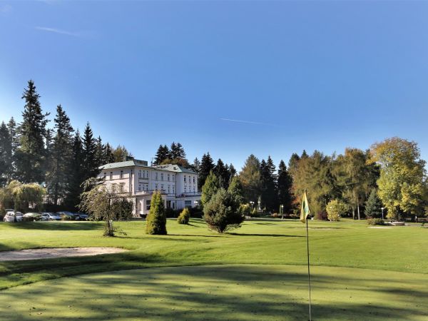 Hotel green s hotelem