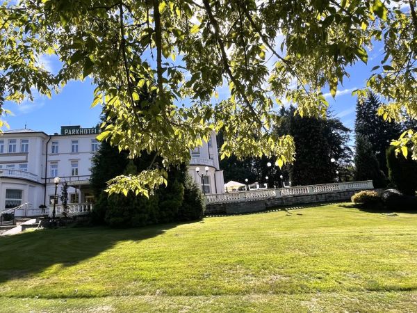 Parkhotel Golf and its Garden in Autumn